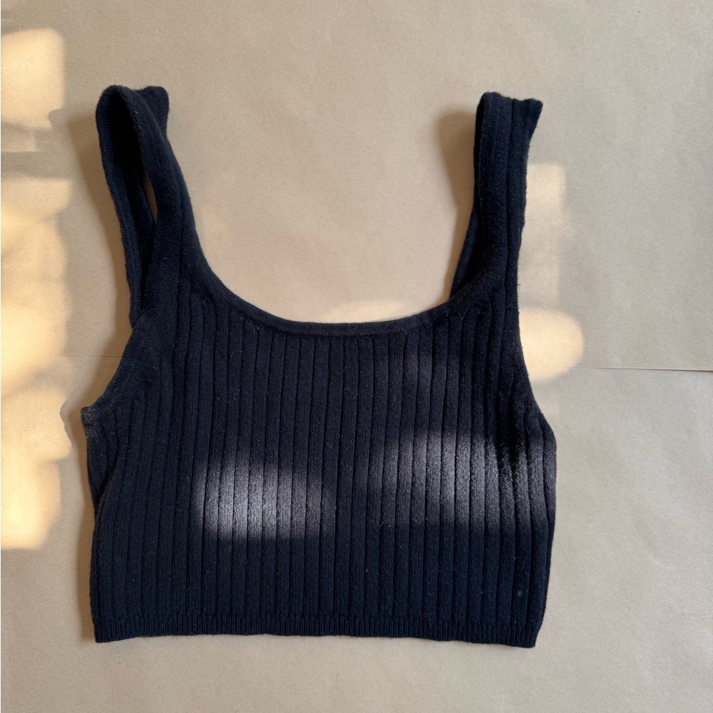 Aritzia Black Ribbed Knit Women's Crop/Bra Top